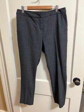 Amanda & Chelsea Gray Cropped Pants